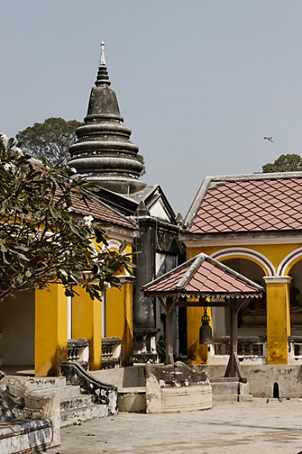 Prasat Nakhon Luang-029